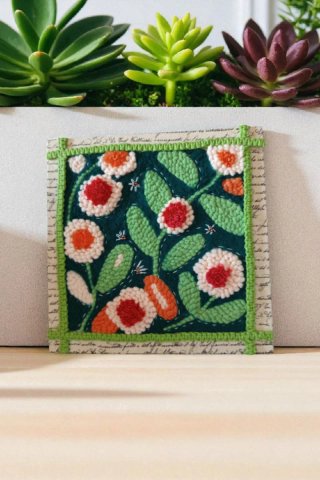 Cuadro artesanal floral bordado