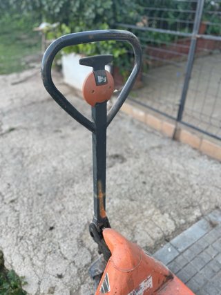 Transpalé MIC manual 2500 kg aprox.
