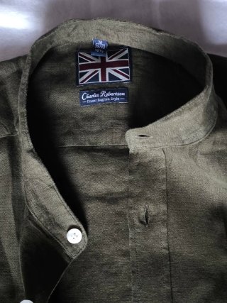 Camisa de lino Charles Robertson verde oliva