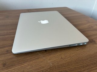MacBook Air i5 SSD 2017 8Gb
