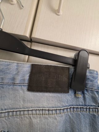 Jeans uomo strappati