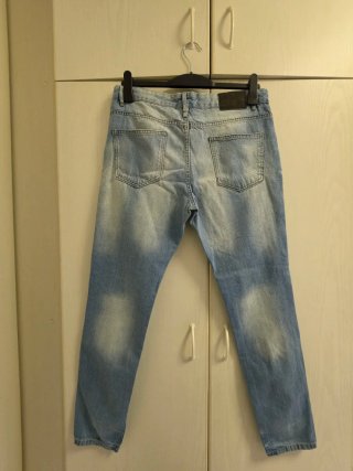 Jeans uomo strappati