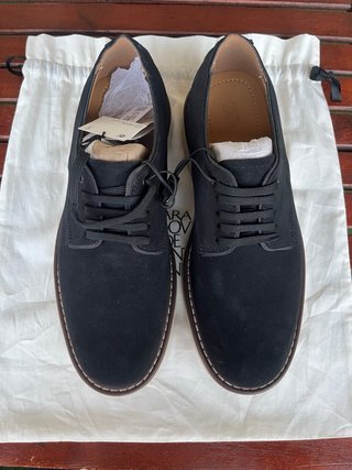 Zapatos negros de ante