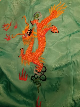 Lotes de kimonos: rojo, verde azulado y negro