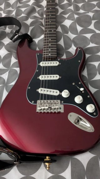 Squier CV 60s Stratocaster CAR