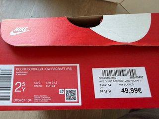 Zapatillas niño fútbol tacos Nike  Número 34