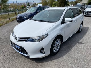 Toyota Auris 2014