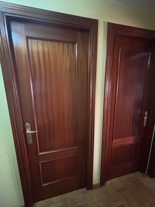 Puertas Sapeli ciega o con cristal. 3 uds