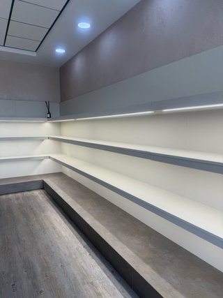 Estanterías tienda zapatos