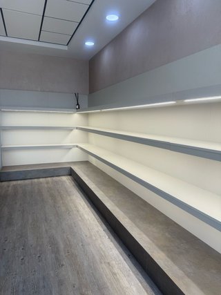 Estanterías tienda zapatos
