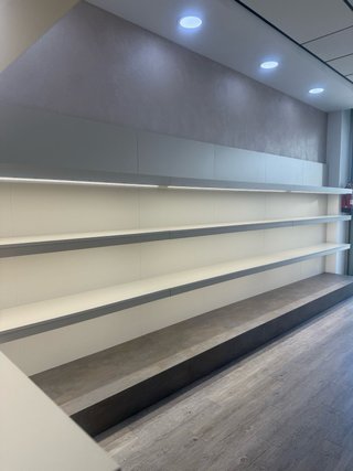 Estanterías tienda zapatos