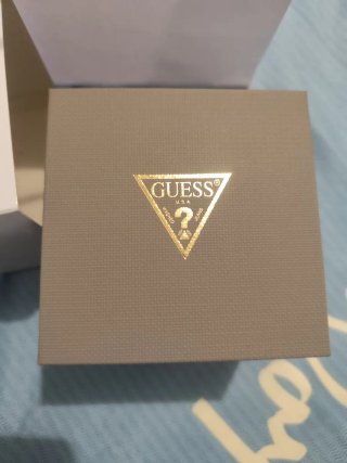 Reloj Guess Dorado con Cristales