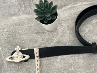 Cinturón Vivienne Westwood Negro Orb buckle