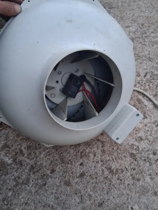 Extractor de aire industrial
