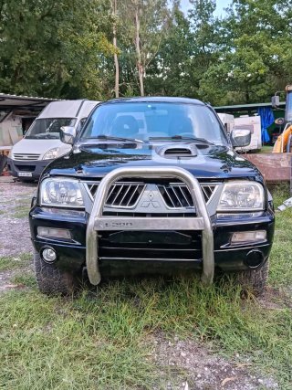 Mitsubishi L 200 2004