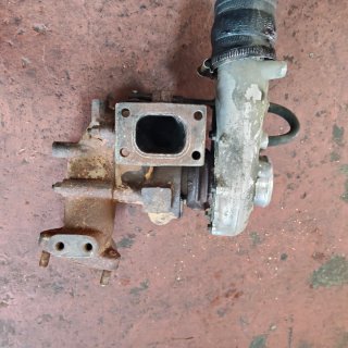 Turbo Nissan Terrano 2.7 125cv