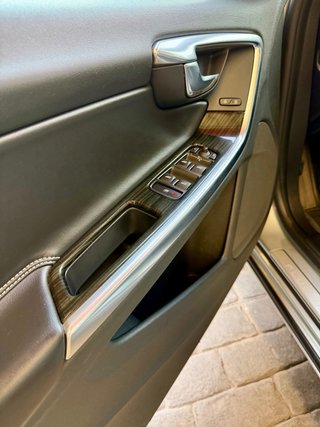 Volvo V60 D6 Hybrido Enchufable Diesel + Electrico