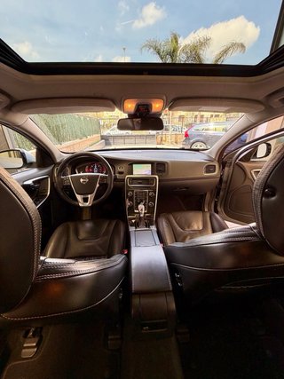 Volvo V60 D6 Hybrido Enchufable Diesel + Electrico