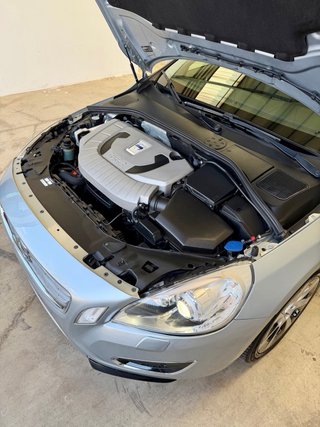 Volvo V60 D6 Hybrido Enchufable Diesel + Electrico