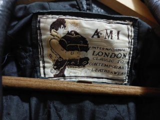 Chaqueta de piel negra AMI