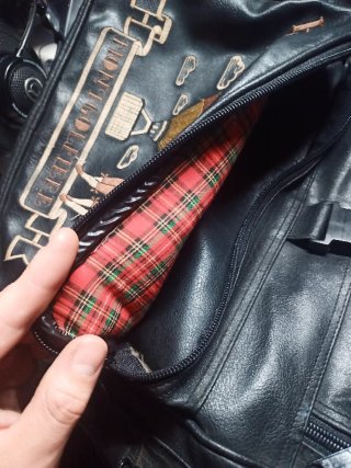 Mochila efecto Cuero Vintage Bordada