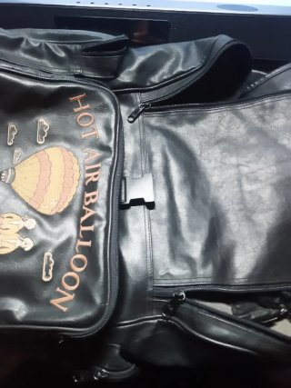 Mochila efecto Cuero Vintage Bordada