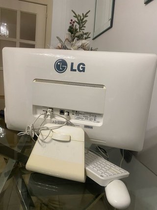 Ordenador LG All-in-One Blanco