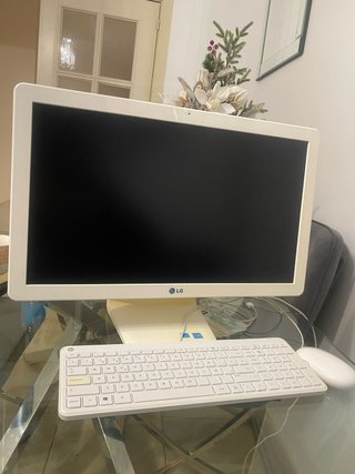 Ordenador LG All-in-One Blanco