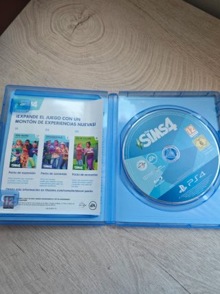 Los Sims 4 PS4