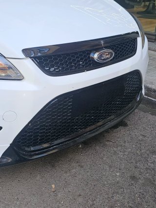 Rejilla Parachoques Ford