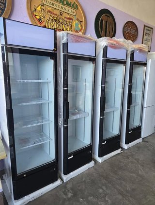 Nevera expositora refrigerada