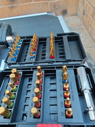 Taladro Parkside 20V con accesorios