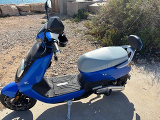 Moto Scooter Azul NX