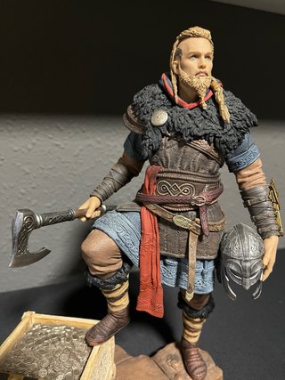 Figura Assassin's Creed Valhalla Eivor