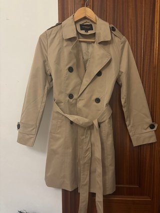 Gabardina beige clásica mujer
