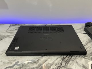 Portatil Dell Latitude 5590 I7