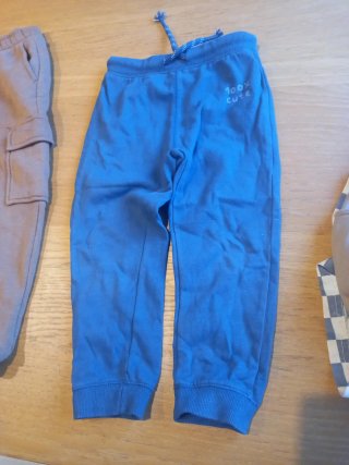Pantalón chándal infantil