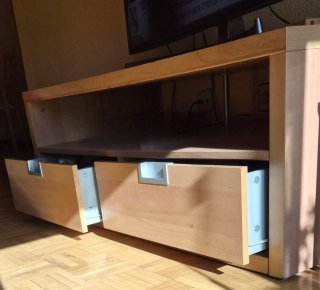 Mueble TV Ikea madera 120x60x45cm