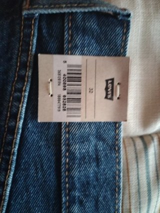 Bermudas Levi's Talla 32. En europa 42