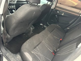 Peugeot 208 2013