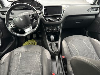 Peugeot 208 2013