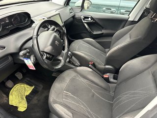 Peugeot 208 2013