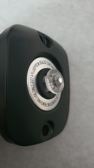 Tapa Bomba Freno Delantero Harley Touring/Dyna