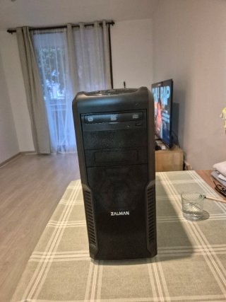 Torre PC Montada a Piezas Negra