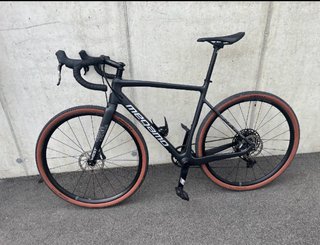 Megamo WEST 10 2025 Carbono