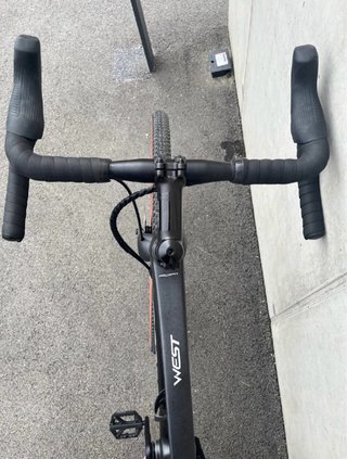 Megamo WEST 10 2025 Carbono
