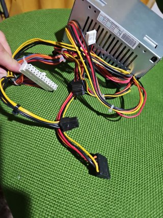 Fuente Alimentación PC ATX