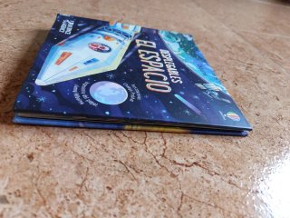 Cuento con desplegables 3D del espacio