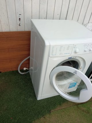 Lavadora Indesit