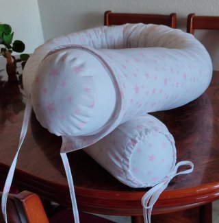 Cojín Maternidad Estrellas Rosa Blanco